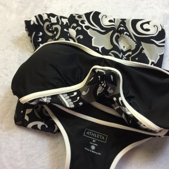 Athleta Athletic Dress Size ST Womans Tall Black Paisley Racer Back Built In Bra - Picture 7 of 16